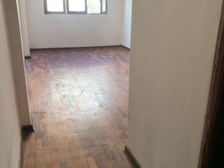 Foto 19 de San Miguel: se vende casa con cuatro dormitorios, un departamento y cuarto de servicio.