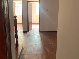 Foto 20 de San Miguel: se vende casa con cuatro dormitorios, un departamento y cuarto de servicio.