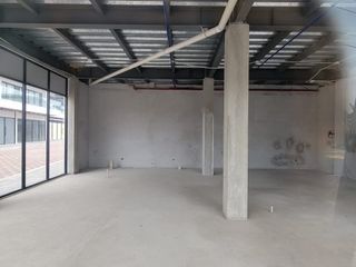 Foto 12 de En alquiler estratégico local comercial esquinero en Plaza Diamante – Sector La Joya