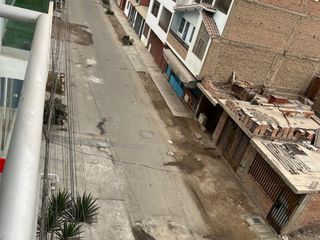 Foto 2 de 🏡 Exclusivo Departamento En El Cuarto Piso / San Martin De Porres
