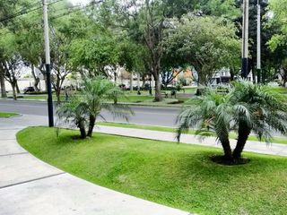 Foto 14 de Exclusivo departamento en San Isidro! Vista impresionante a parque! Precio de ocasión !!