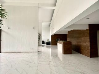 Foto 1 de Exclusivo departamento en San Isidro! Vista impresionante a parque! Precio de ocasión !!