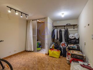 Foto 8 de SE VENDE PEQUEÑO EDIFICIO PARA NEGOCIO Y/O VIVIENDA