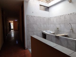 Foto 3 de En Venta Casa de 1 Piso en San Martin de Porres