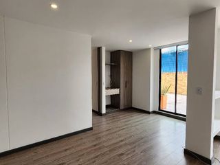 Foto 9 de ¡Gran Oportunidad en Chía! Apartamento Primer Piso con Enorme Terraza y Opción de 2da Habitación ¡No te pierdas esta increíble oferta! Presentamos un