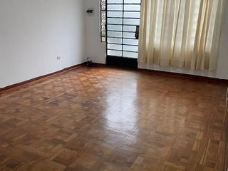 Foto 3 de ALQUILER DE OFICINA USO PROFESIONAL, 45 M2, EN MAGDALENA CERCA A AV. JUAN DE ALIAGA