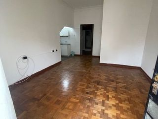 Foto 2 de ALQUILER DE OFICINA USO PROFESIONAL, 45 M2, EN MAGDALENA CERCA A AV. JUAN DE ALIAGA