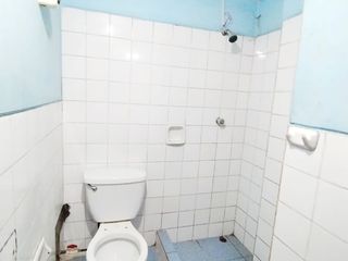 Foto 8 de CASA DE 3 PISOS  IDEAL PARA ALQUILAR