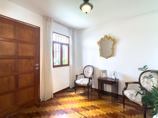 Foto 4 de CASITA DE 4 PISOS EN SURCO
