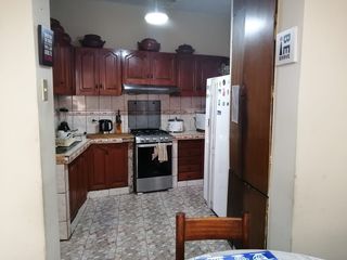 Foto 14 de VENTA DE AMPLIA CASA 237M2 - 3 PISOS + MINIDEPARTAMENTO -  URB. SAN ANTONIO MIRAFLORES