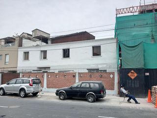 Foto 1 de VENTA DE AMPLIA CASA 237M2 - 3 PISOS + MINIDEPARTAMENTO -  URB. SAN ANTONIO MIRAFLORES