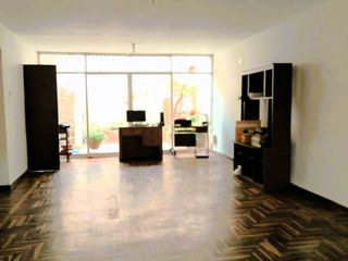 Foto 2 de Oportunidad en venta casa en Av. principal, Maranga - San Miguel