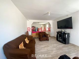Foto 14 de EN VENTA DE CASA CERCA DE COLEGIO BONIFAZ EN EL RIMAC