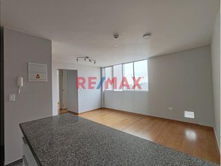 Foto 15 de SE VENDE DEPARTAMENTO CERCA DE AV. ARICA EN BREÑA