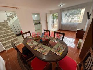 Foto 1 de Alquilo Casa En Estreno De 3 Pisos Frente A Parque, En Lurín - La Estancia