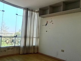 Foto 9 de Se Vende Exclusivo Tríplex En Urb. La Encalada - J.L.B. Y Rivero
