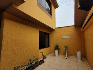 Foto 39 de VENDO CASA DE 3 PISOS EN SURCO AV. SOTO BERMEO