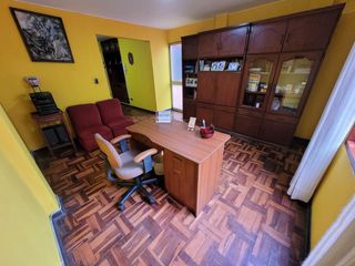 Foto 30 de VENDO CASA DE 3 PISOS EN SURCO AV. SOTO BERMEO