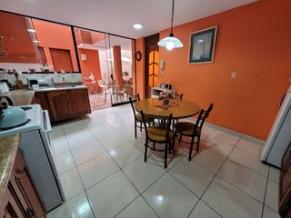 Foto 46 de VENDO CASA DE 3 PISOS EN SURCO AV. SOTO BERMEO