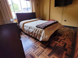 Foto 40 de VENDO CASA DE 3 PISOS EN SURCO AV. SOTO BERMEO