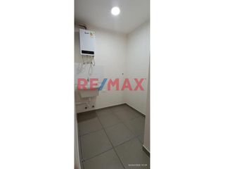 Foto 9 de Se Alquila Departamento En San Juan De Lurigancho - De Estreno