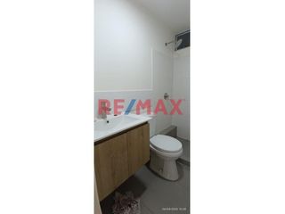 Foto 12 de Se Alquila Departamento En San Juan De Lurigancho - De Estreno