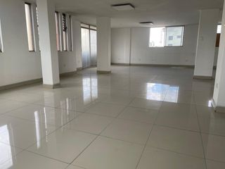 Foto 6 de Rento Oficina de 100 m2 en Av. Los Shyris.