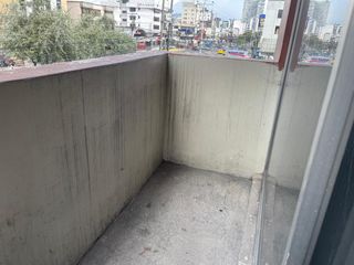 Foto 9 de Rento Oficina de 100 m2 en Av. Los Shyris.