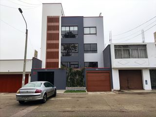 Foto 1 de Vendo hermoso departamento en el distrito de  La Molina 210mt2