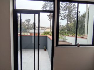 Foto 2 de Vendo hermoso departamento en el distrito de  La Molina 210mt2
