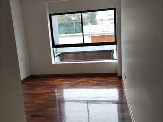 Foto 6 de Vendo hermoso departamento en el distrito de  La Molina 210mt2