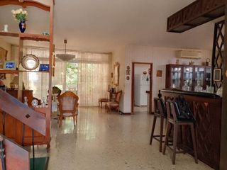 Foto 10 de Venta de Casa en Urdesa Central – Zona Cerrada.