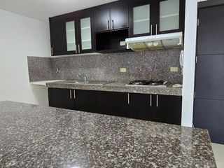 Foto 4 de ¡Alquilo! Planta Baja 2 Dormitorios Norte Guayaquil Moderno Edificio seguridad!