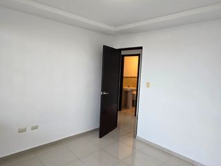 Foto 9 de ¡Alquilo! Planta Baja 2 Dormitorios Norte Guayaquil Moderno Edificio seguridad!