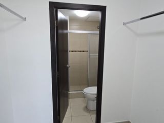 Foto 11 de ¡Alquilo! Planta Baja 2 Dormitorios Norte Guayaquil Moderno Edificio seguridad!