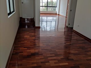 Foto 2 de Venta de Departamento en Exclusiva Zona de La Molina – $325,000