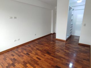 Foto 6 de Venta de Departamento en Exclusiva Zona de La Molina – $325,000
