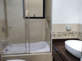 Foto 9 de Venta de Departamento en Exclusiva Zona de La Molina – $325,000