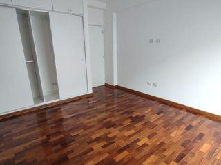 Foto 12 de Venta de Departamento en Exclusiva Zona de La Molina – $325,000