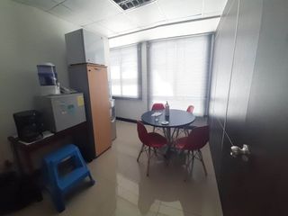 Foto 7 de ARRIENDO AMPLIA OFICINA SECTOR LA PRADERA