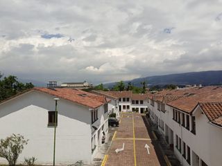 Foto 11 de Departamento venta San Luis Shoping Valle De Los Chillos