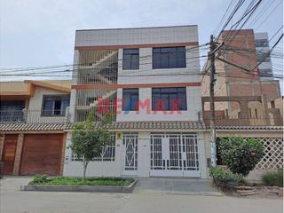 Foto 1 de 1140869 🏡 ¡Casa De 3 Pisos En Venta Cerca Al Mall De Comas – Vive O Invierte En La Mejor Zona!