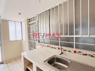Foto 4 de 1140869 🏡 ¡Casa De 3 Pisos En Venta Cerca Al Mall De Comas – Vive O Invierte En La Mejor Zona!