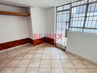 Foto 5 de 1140869 🏡 ¡Casa De 3 Pisos En Venta Cerca Al Mall De Comas – Vive O Invierte En La Mejor Zona!