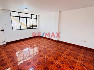 Foto 12 de 1140869 🏡 ¡Casa De 3 Pisos En Venta Cerca Al Mall De Comas – Vive O Invierte En La Mejor Zona!