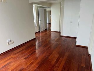 Foto 3 de Ocasíon Dpto. de 1 dormitorio,1 cochera en Las Magnolias,Surco