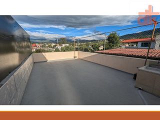 Foto 13 de De Arriendo Casa 2 Hab en el Centro de Tumbaco