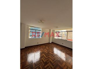 Foto 3 de ¡Dúplex De 95 M² En El Callao, Listo Para Habitar, Excelente Ubicación Cerca De Universidades Y Centros Comerciales.