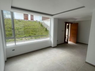 Foto 2 de CASA VIP - ALANGASÍ TINGO, ¡DEJE DE PAGAR ARRIENDO!