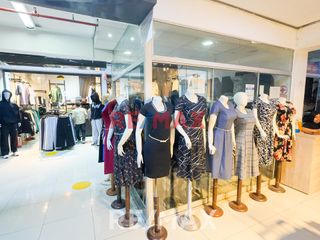 Foto 2 de Venta De Local Comercial En Gamarra